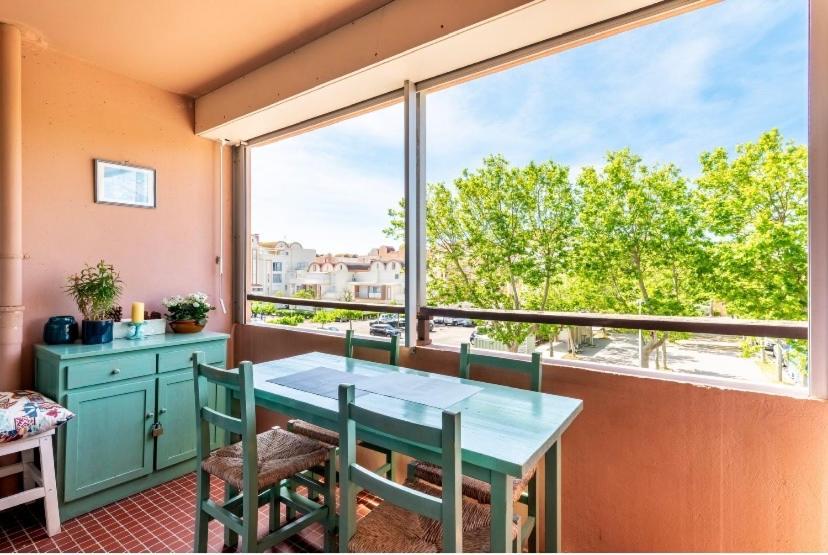 Studio Les Regates Avec Loggia Et Parking Gratuit Plage Du Grazel Gruissan Exterior foto